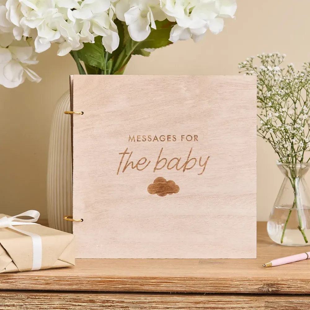 New CG Global Products Ltd Gæstebog i Træ Hello Little One