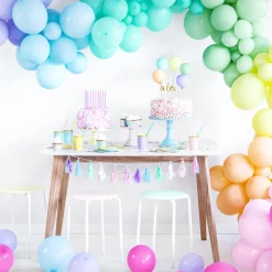 PartyDeco sp. z o.o. Guirlande Tofsar Pastel - Oppyntning